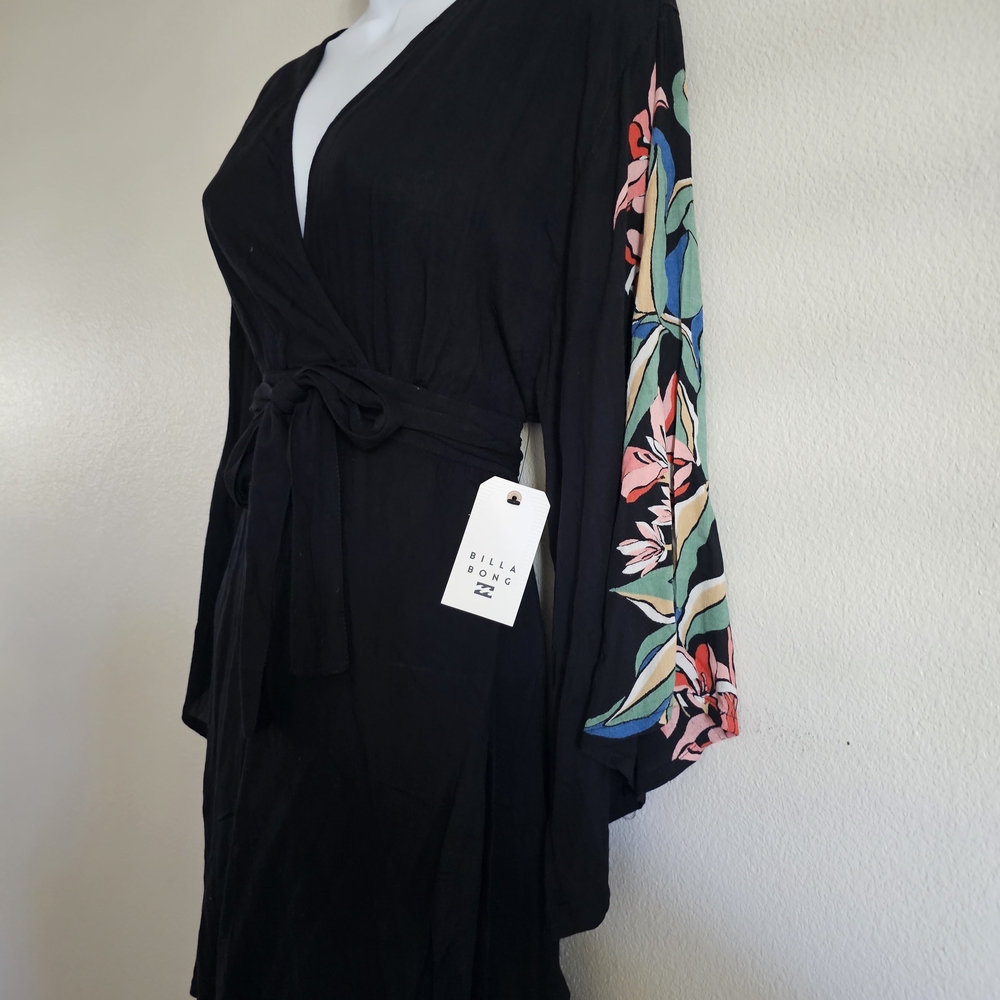 NWT Billabong Black Havana Nights Wrap Dress